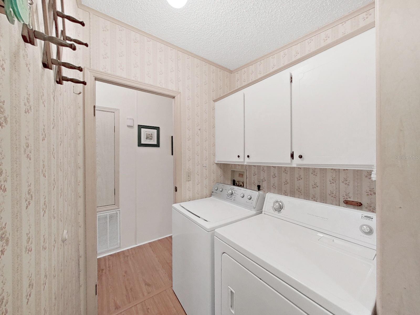 FOXWOOD LAKE ESTATES - Residential