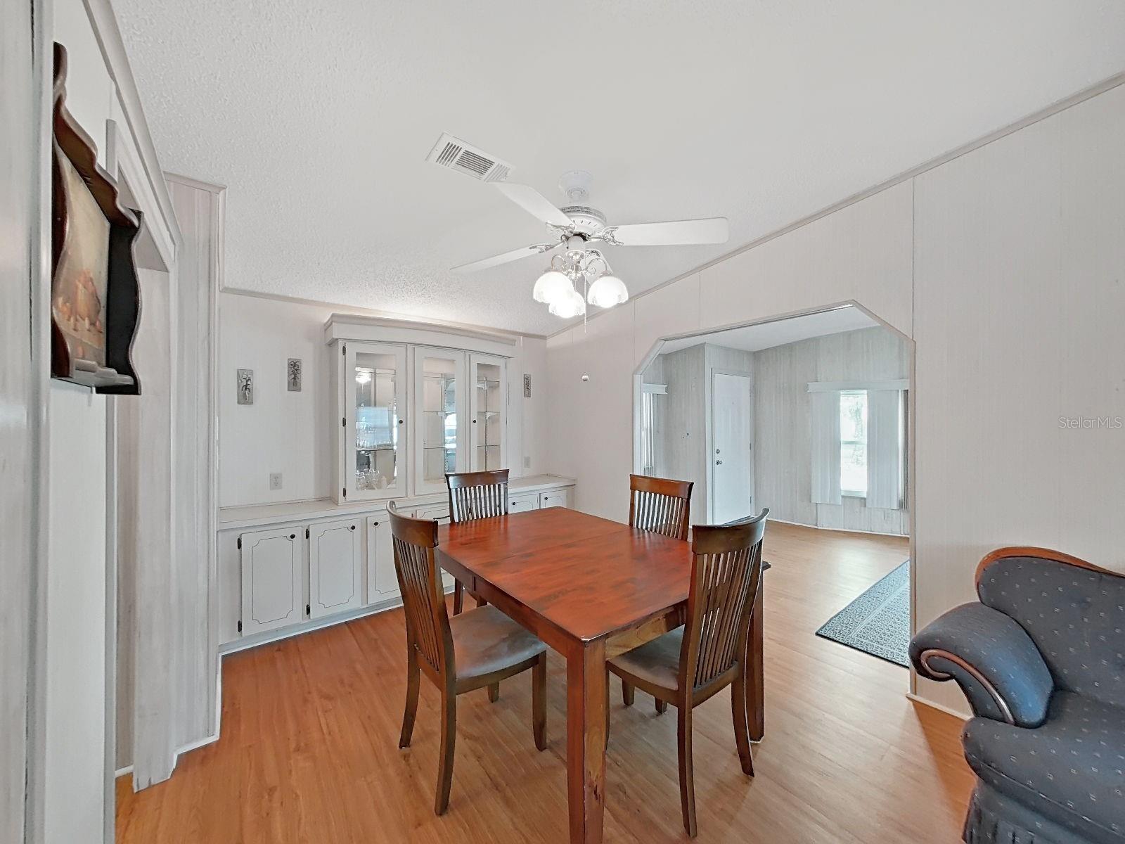 FOXWOOD LAKE ESTATES - Residential