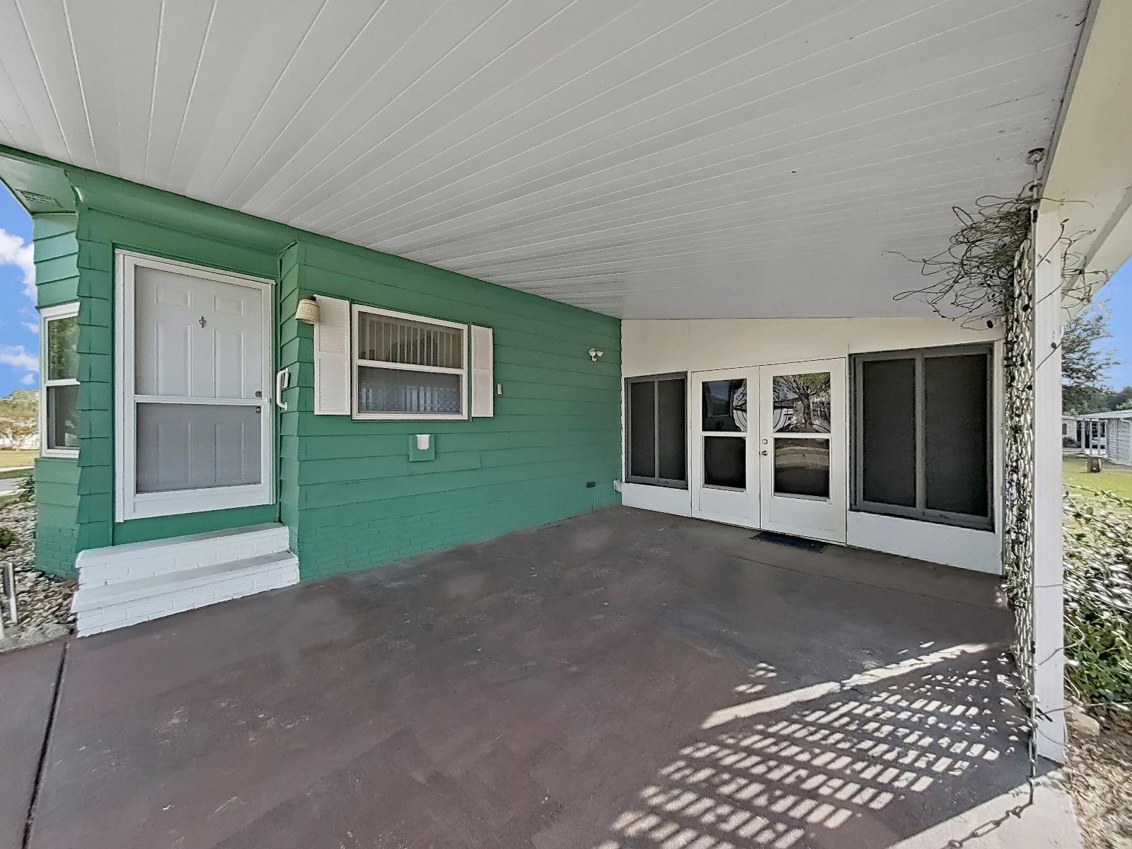 FOXWOOD LAKE ESTATES - Residential