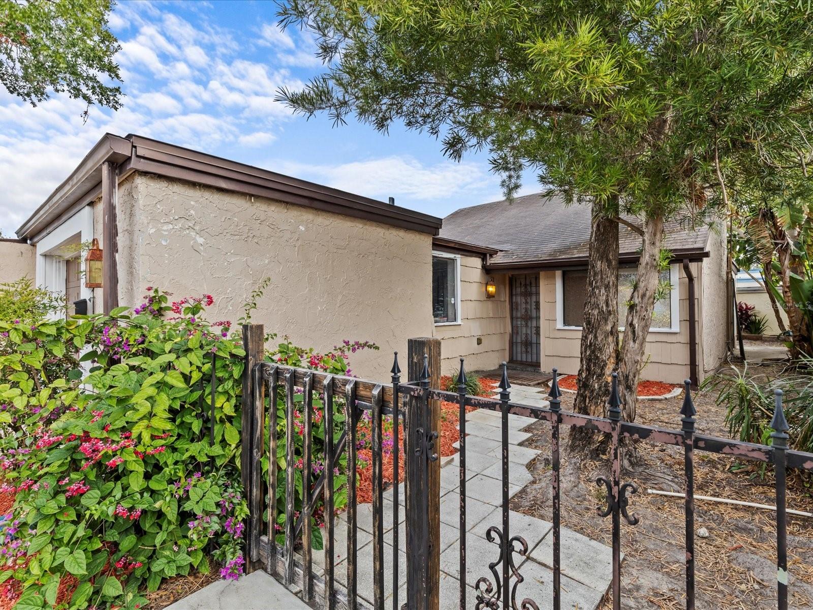 BEACON WOODS VILLAGE - Residential