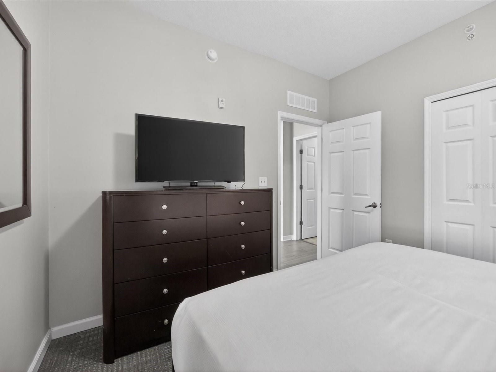 GROVE RESORT AND SPA HOTEL CONDOMINIUM - Residential