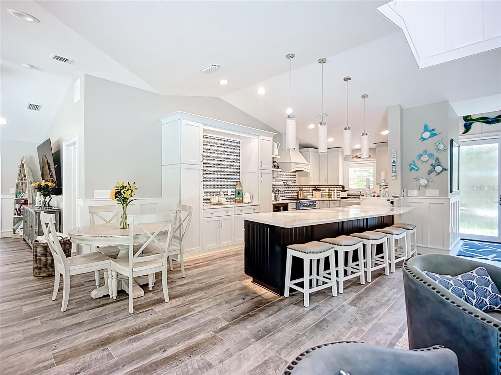 BAY PALMS ADD FOURTH UNIT - Residential