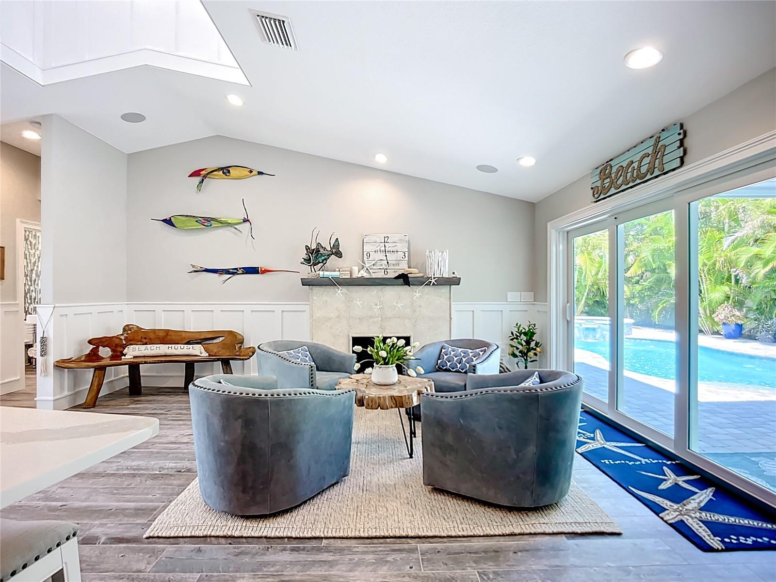 BAY PALMS ADD FOURTH UNIT - Residential