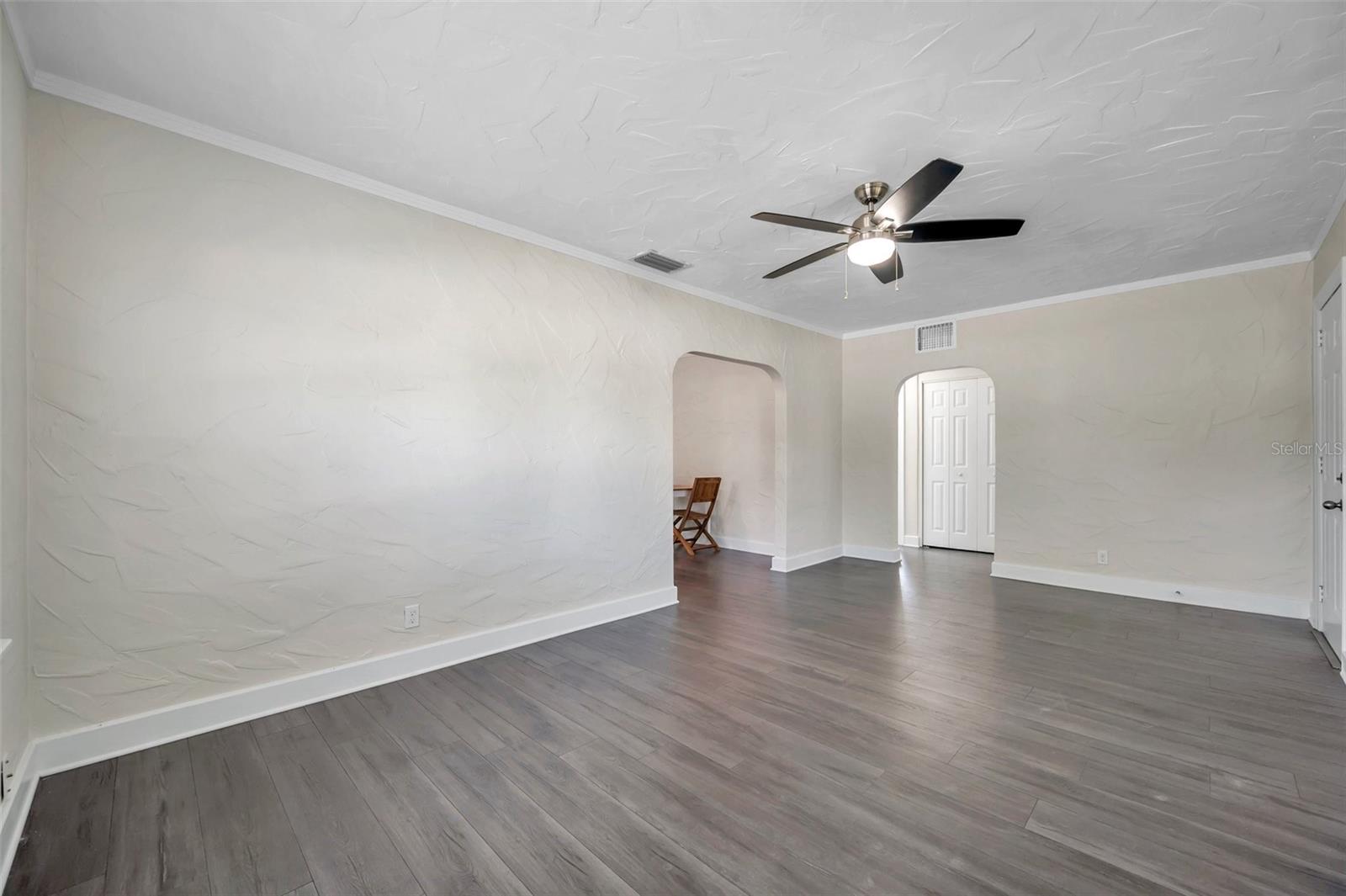 FRANCELLA PARK - Residential Lease