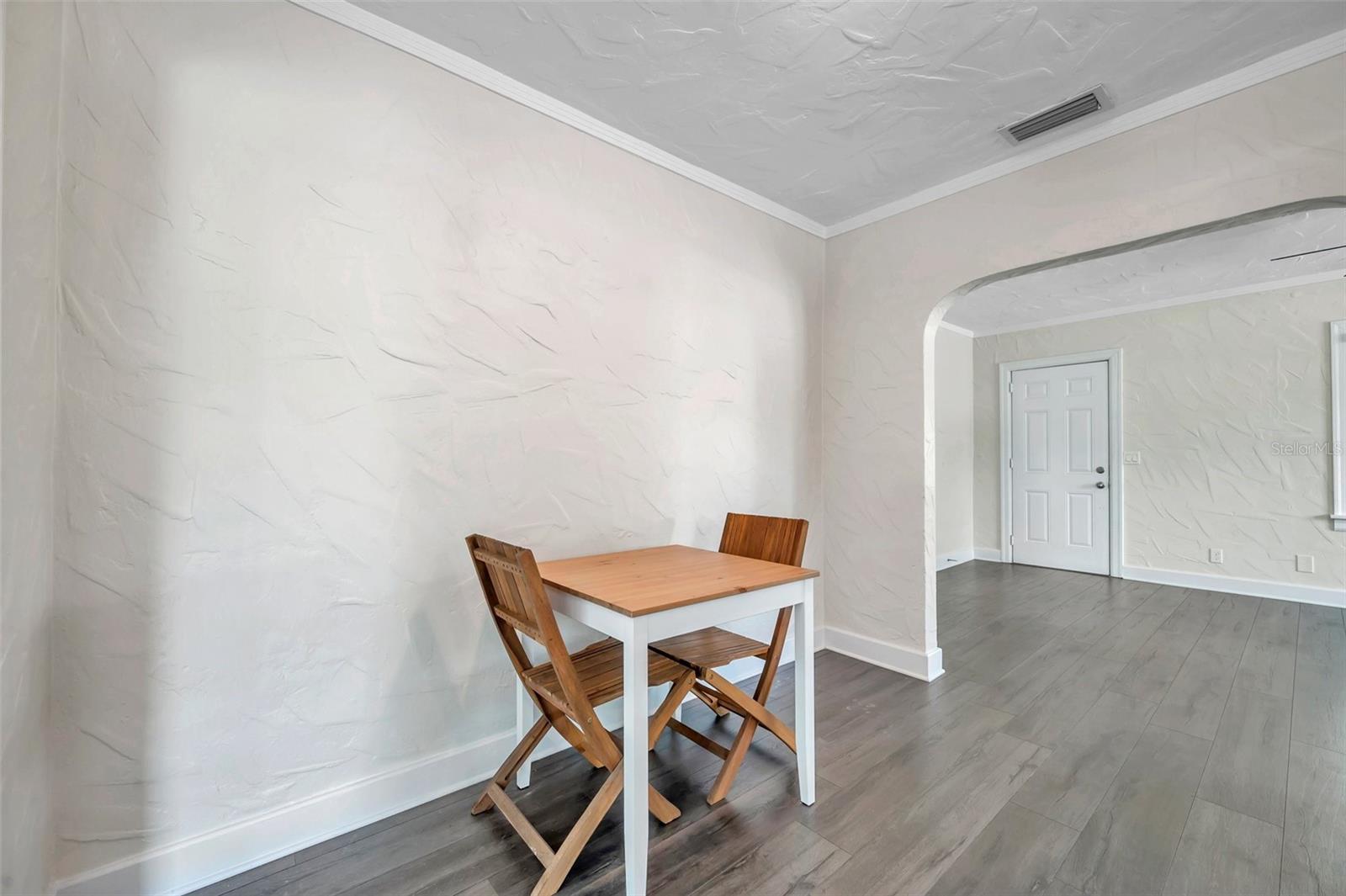 FRANCELLA PARK - Residential Lease