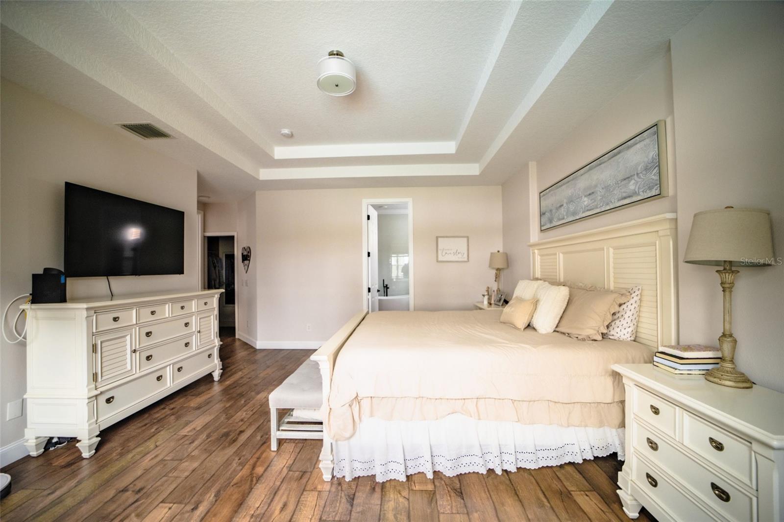 WINDDERMERE POINTE - Residential