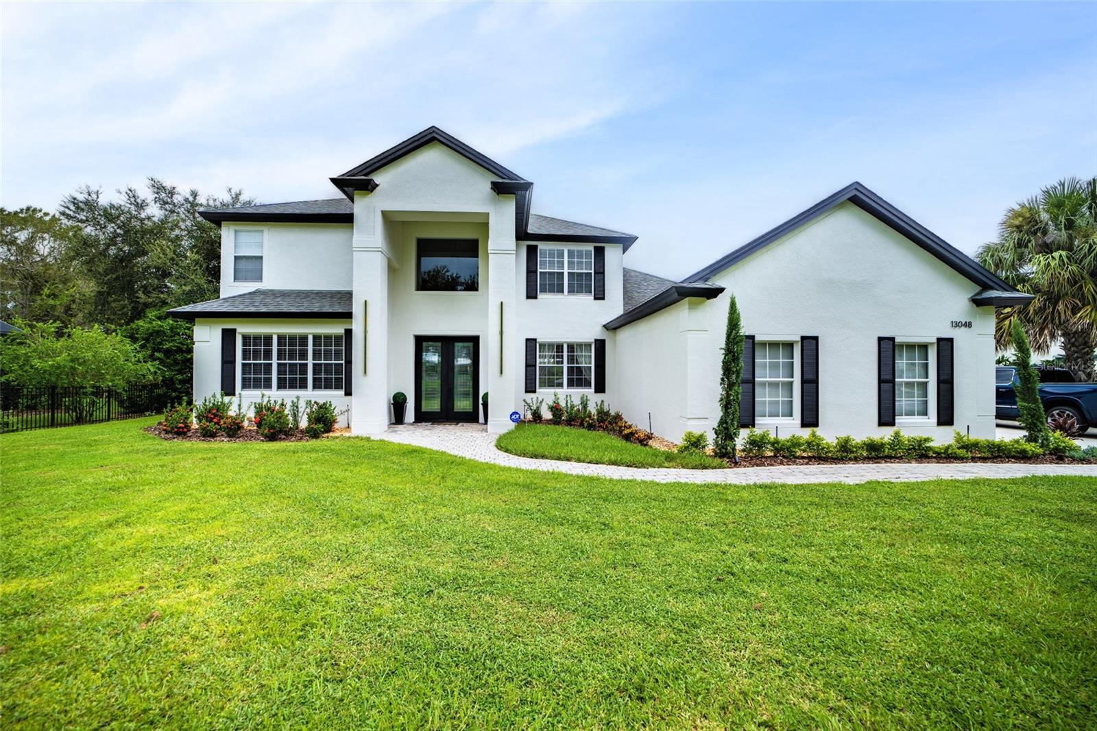 WINDDERMERE POINTE - Residential