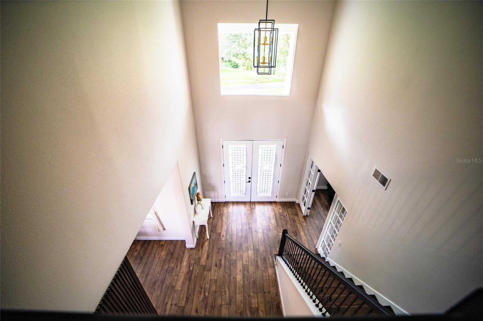 WINDDERMERE POINTE - Residential