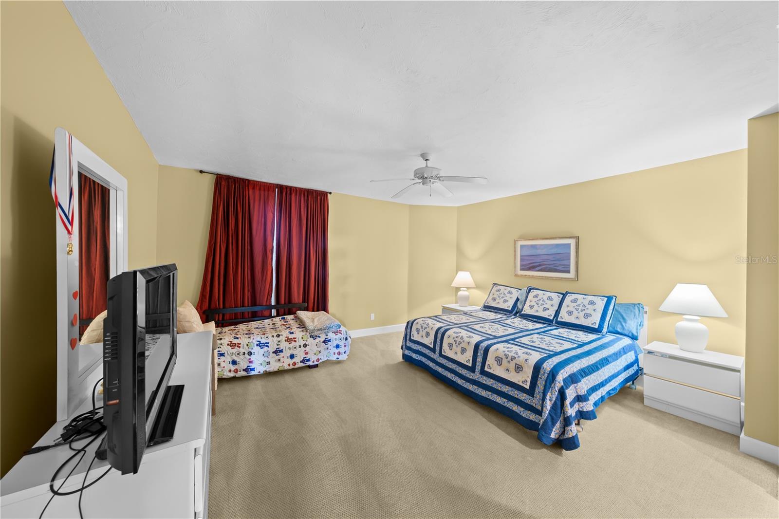 TOWERS AT PONCE INLET TOWER 01 CONDO - Residential