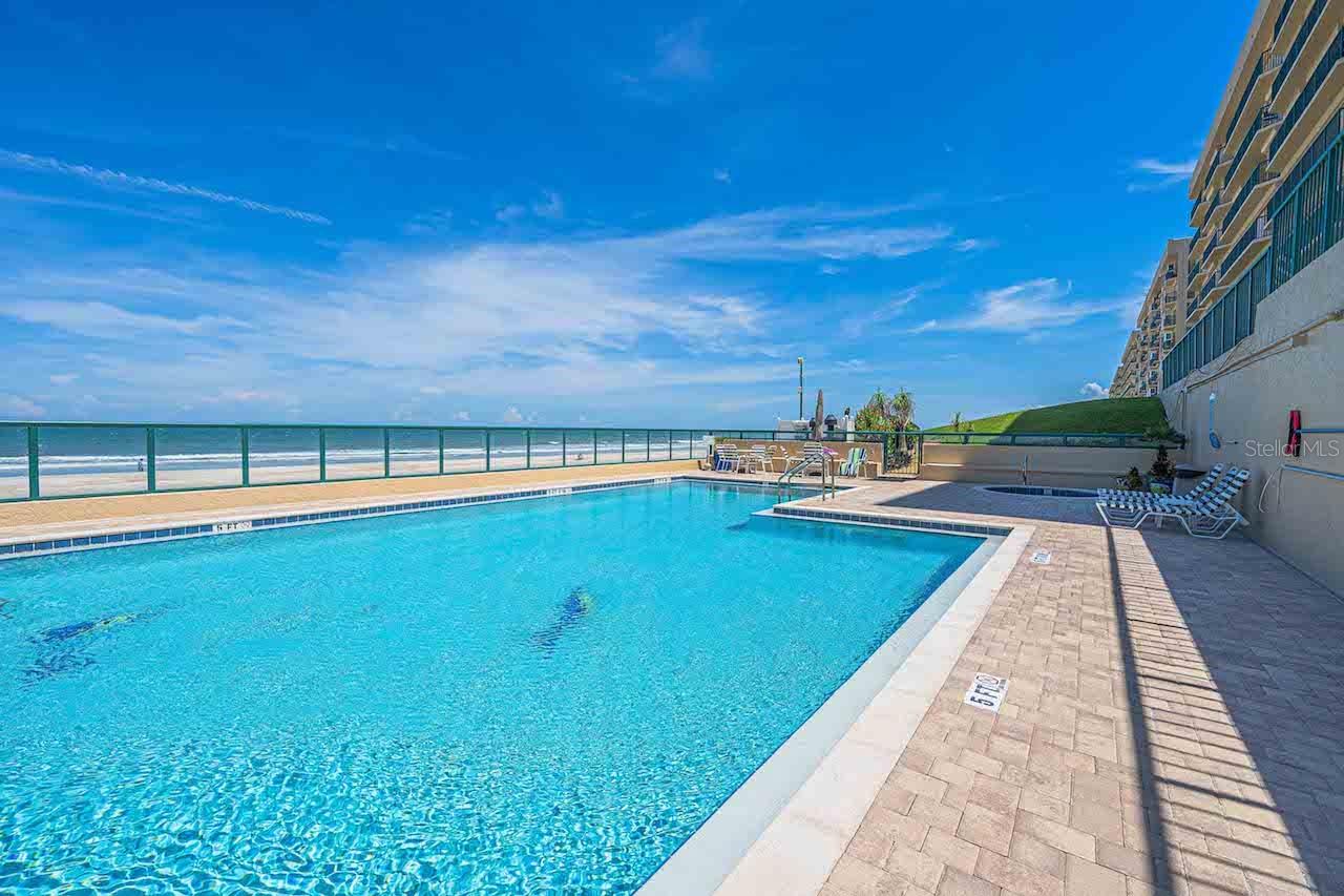 TOWERS AT PONCE INLET TOWER 01 CONDO - Residential