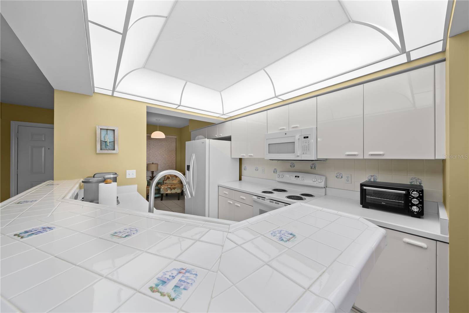 TOWERS AT PONCE INLET TOWER 01 CONDO - Residential