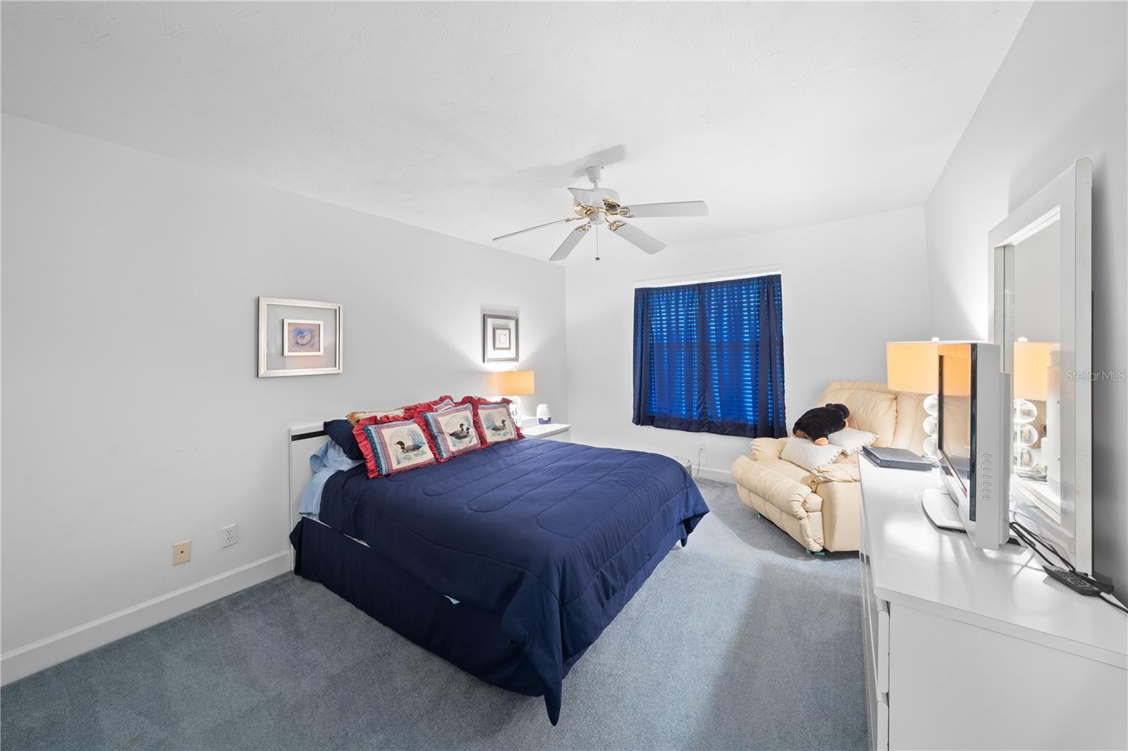 TOWERS AT PONCE INLET TOWER 01 CONDO - Residential