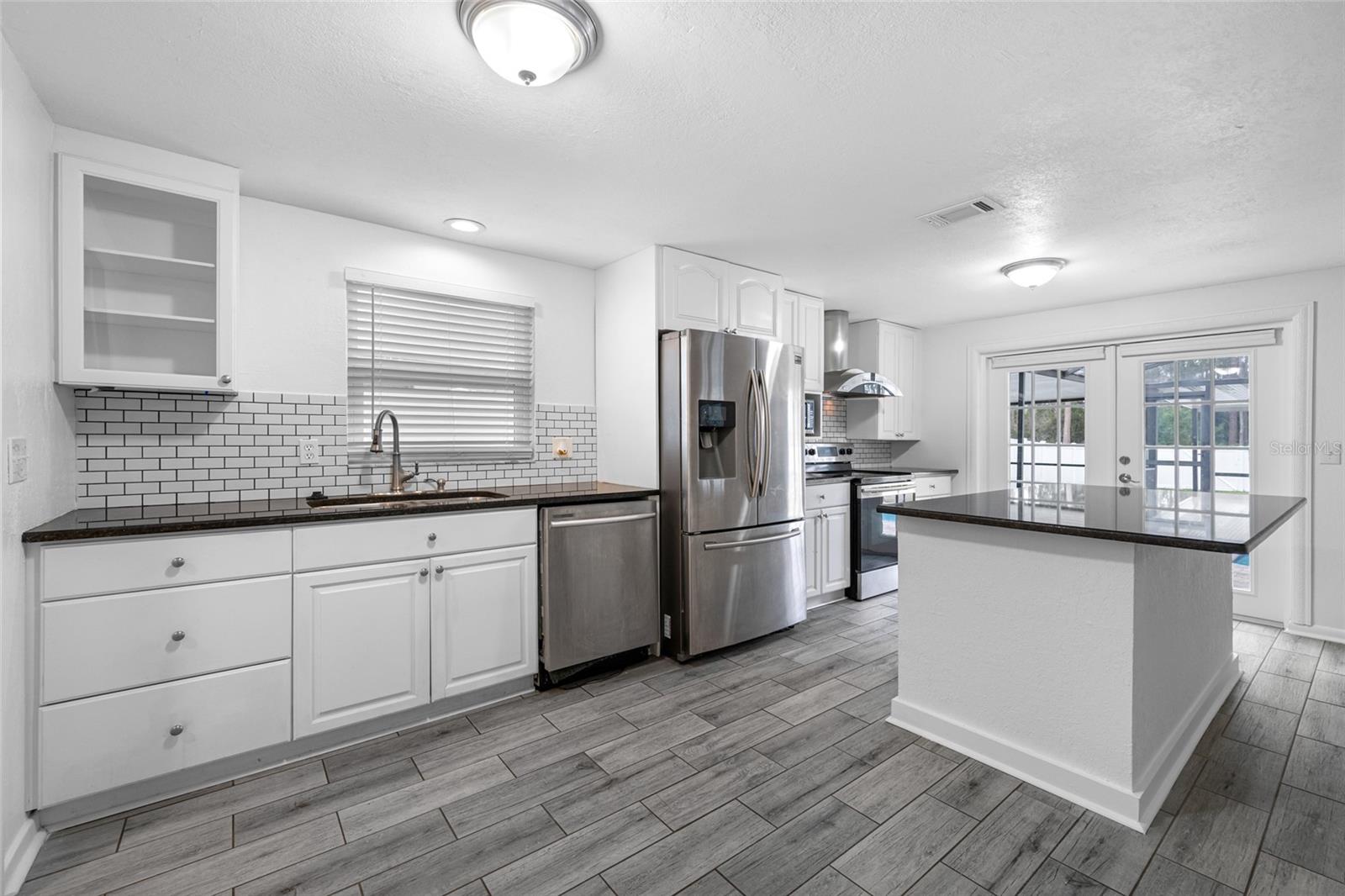 NORTH LAKES SEC B UNIT - Residential