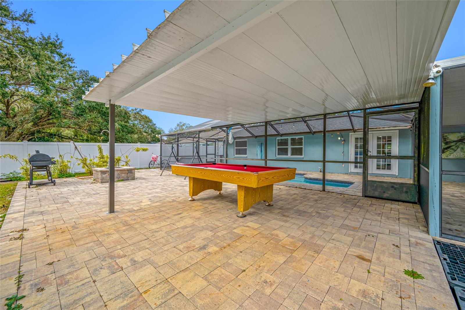 NORTH LAKES SEC B UNIT - Residential