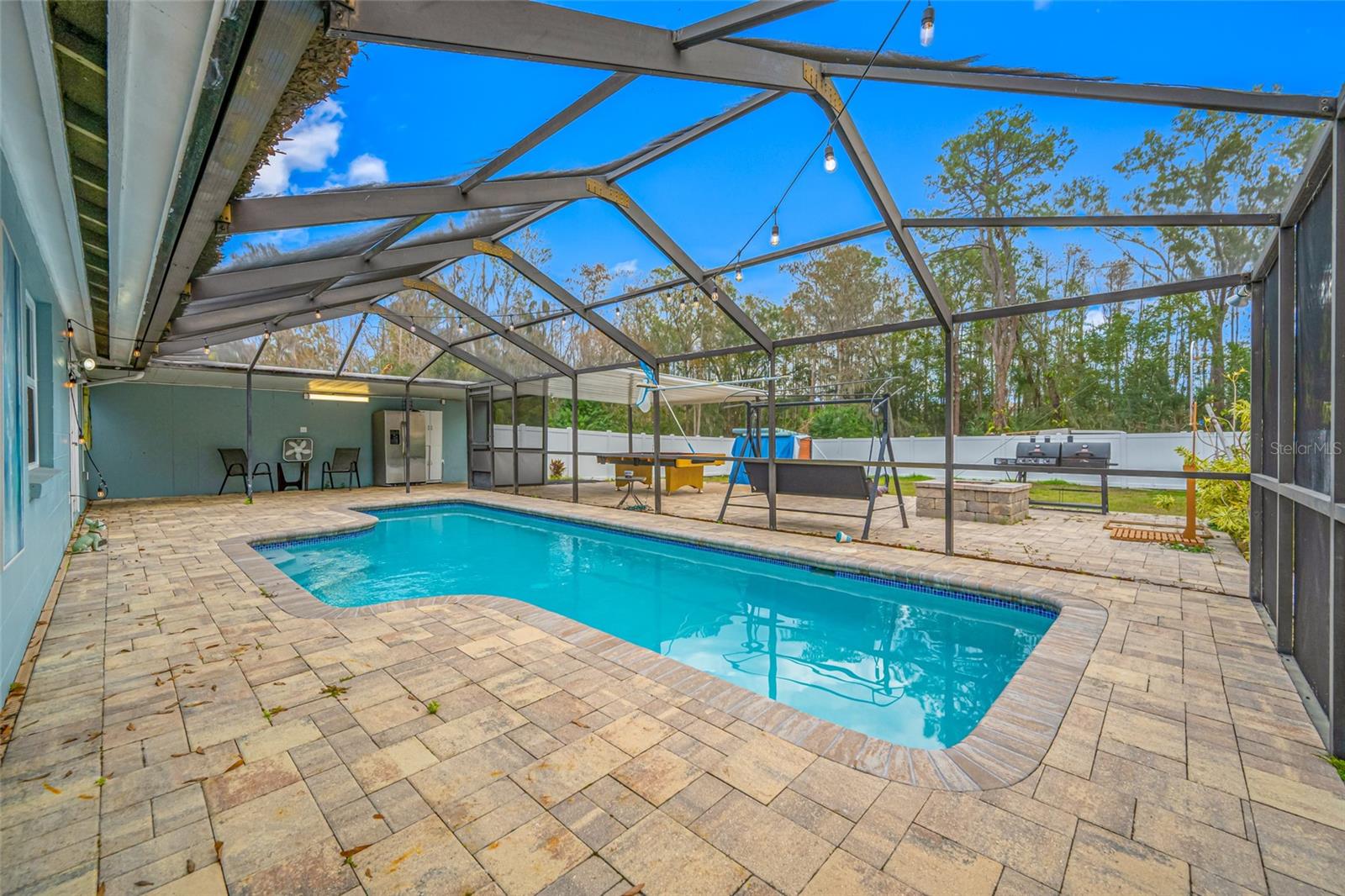 NORTH LAKES SEC B UNIT - Residential