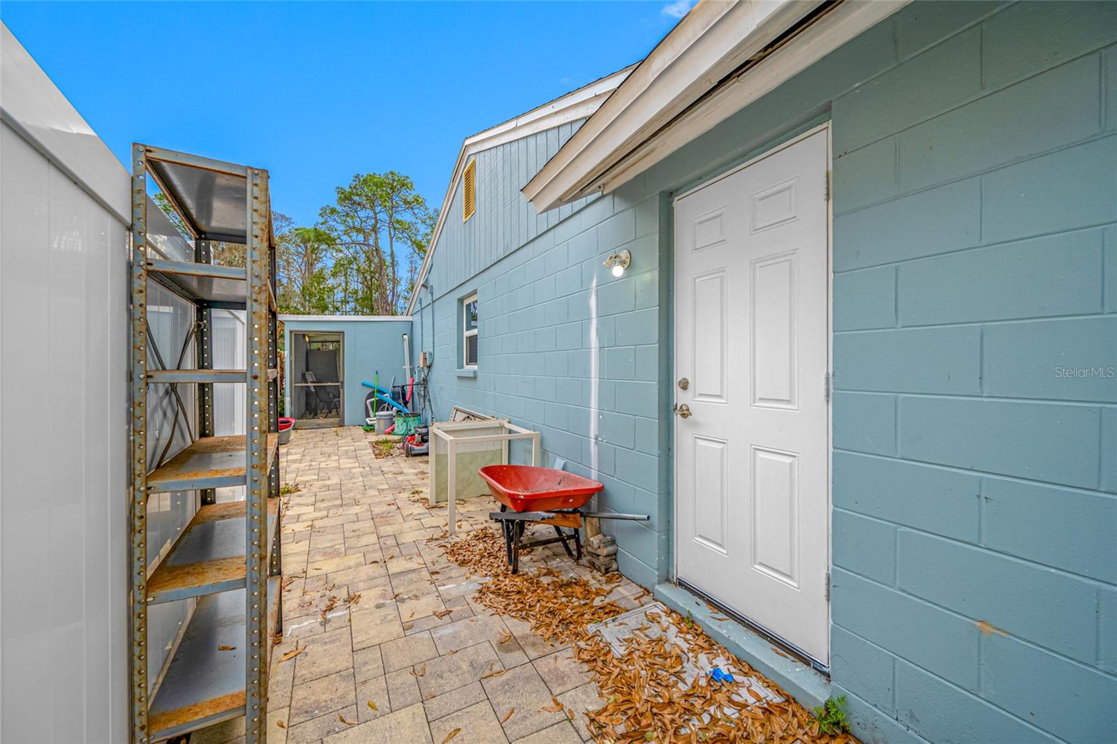 NORTH LAKES SEC B UNIT - Residential