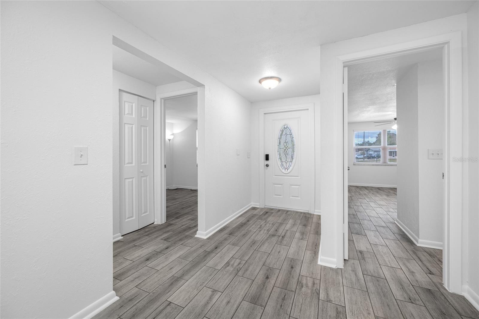 NORTH LAKES SEC B UNIT - Residential