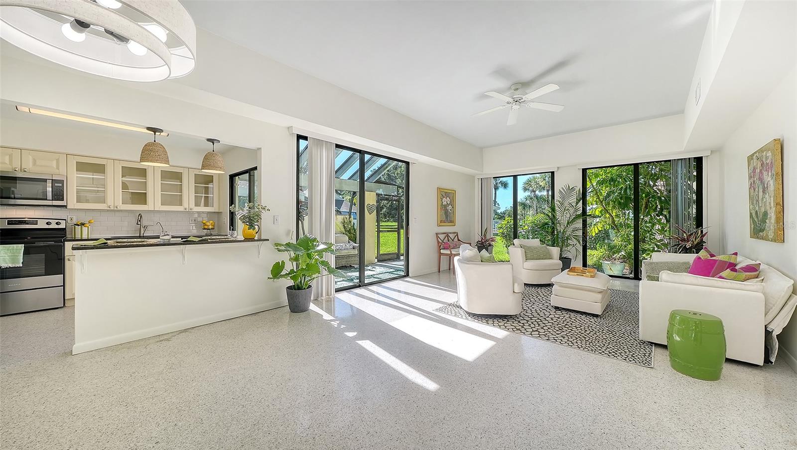 2761 HORSESHOE COURT Q4