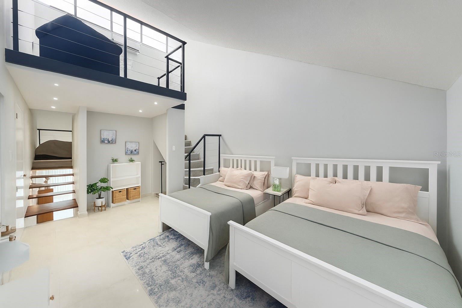 BEACH VILLAGE, PALMAS DEL MAR - Residential