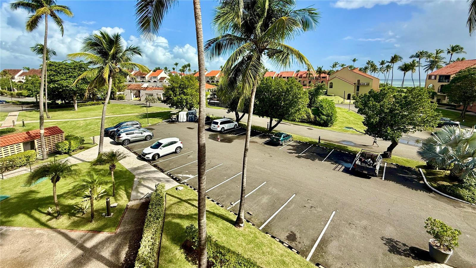 BEACH VILLAGE, PALMAS DEL MAR - Residential