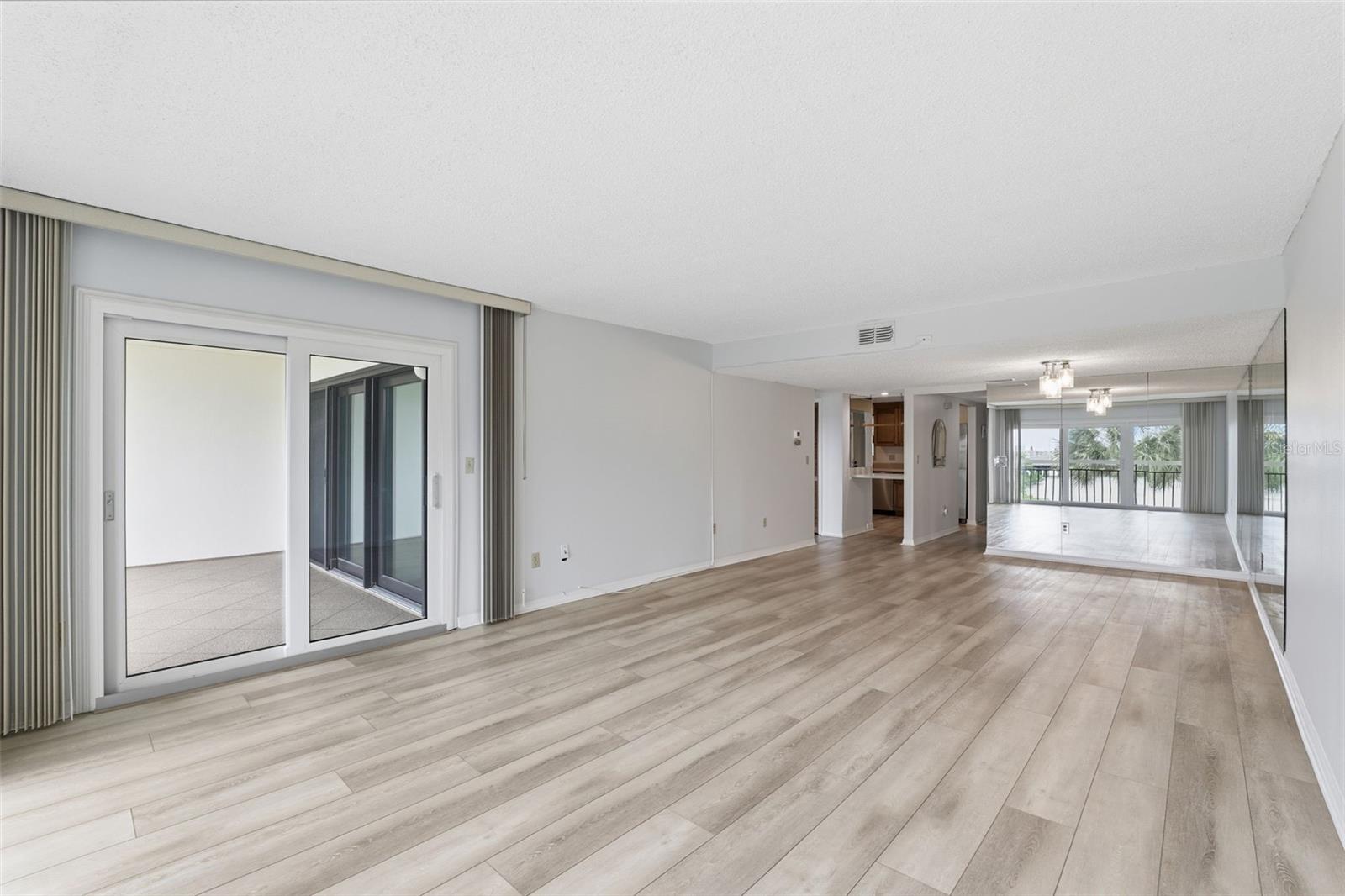 HARBOURSIDE CONDO - Residential