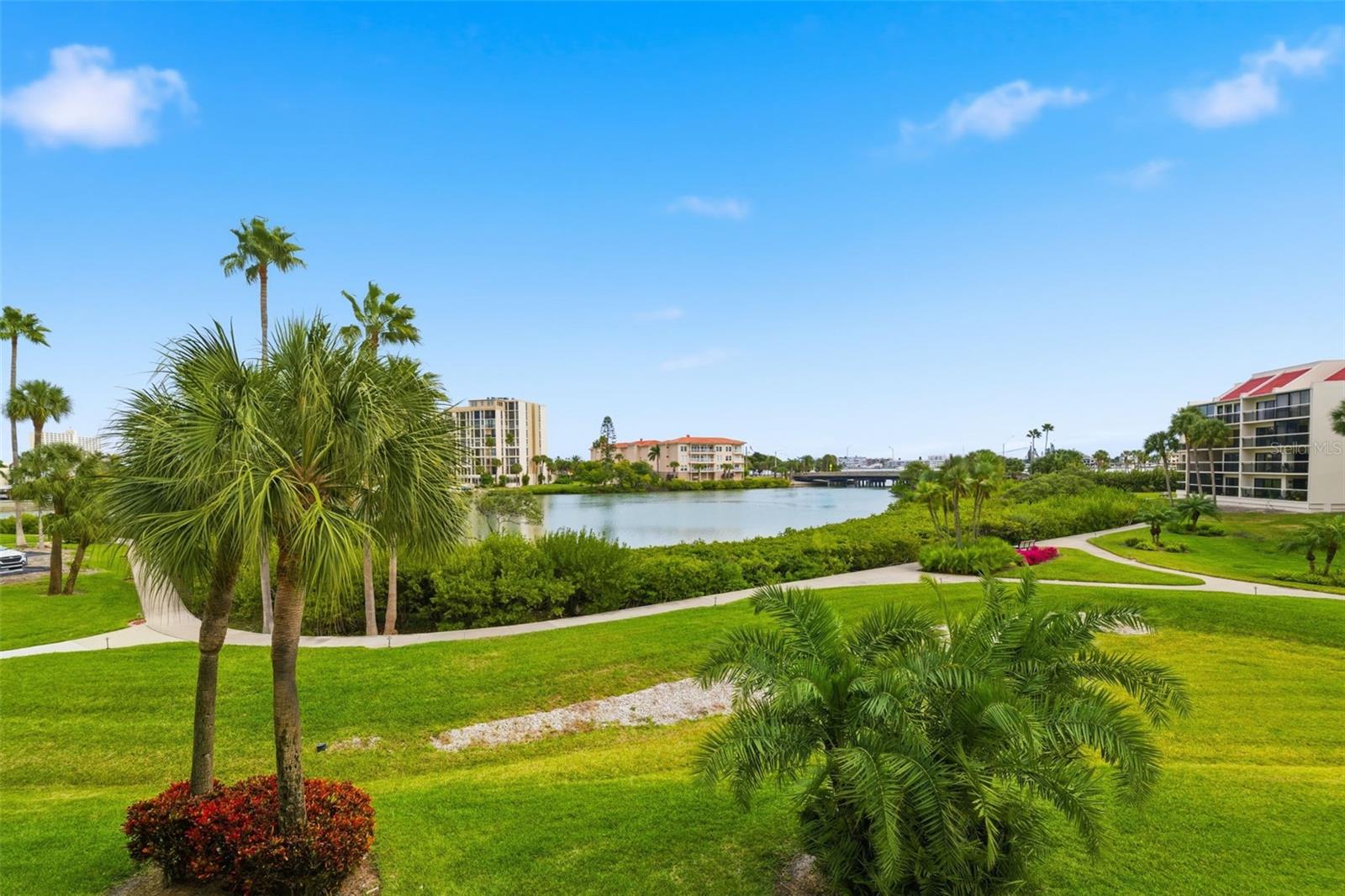 HARBOURSIDE CONDO - Residential