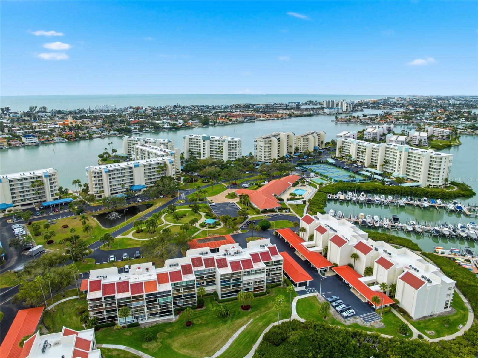 HARBOURSIDE CONDO - Residential