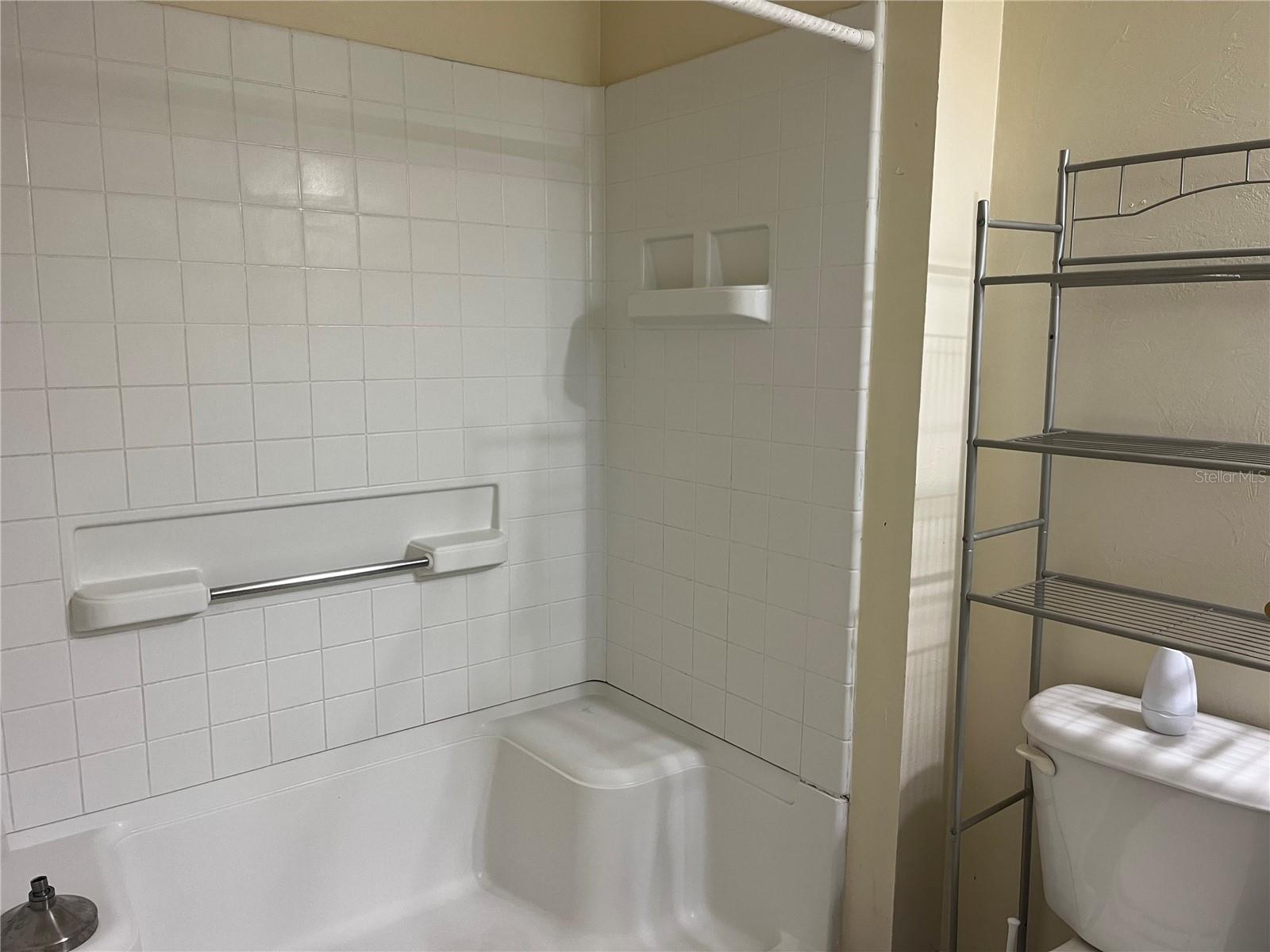 EMERALD ISLAND RESORT PH 2 - Residential