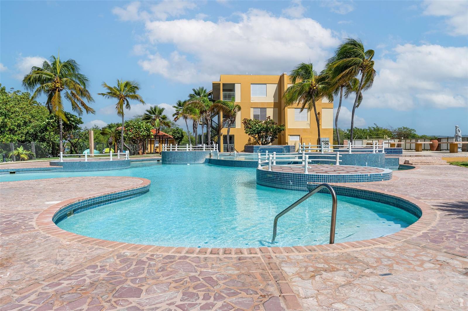 BARRIO BOQUERON - Residential