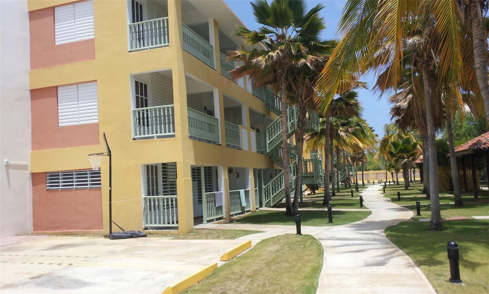 BARRIO BOQUERON - Residential
