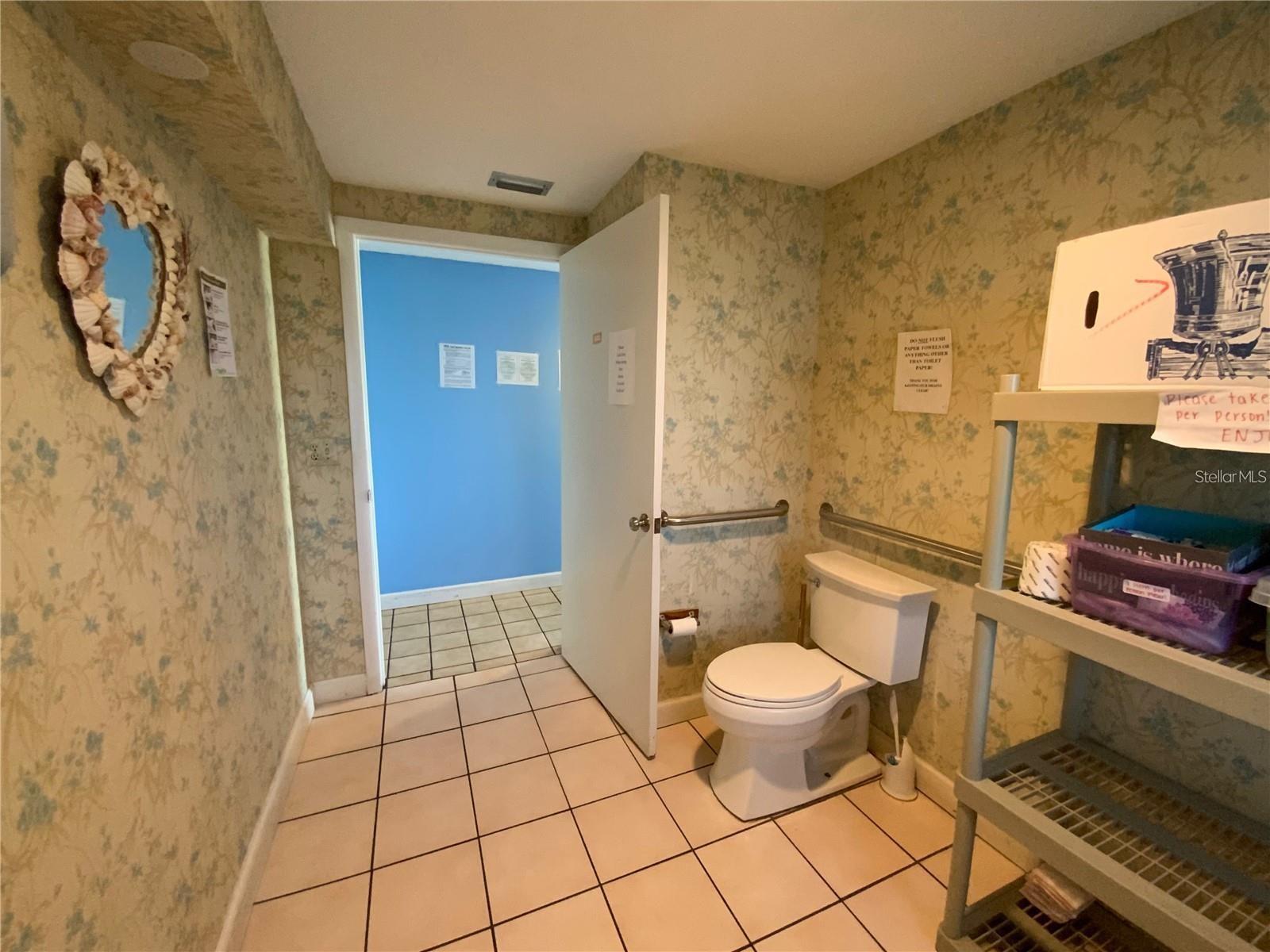 JACARANDA SQUARE - Commercial Sale