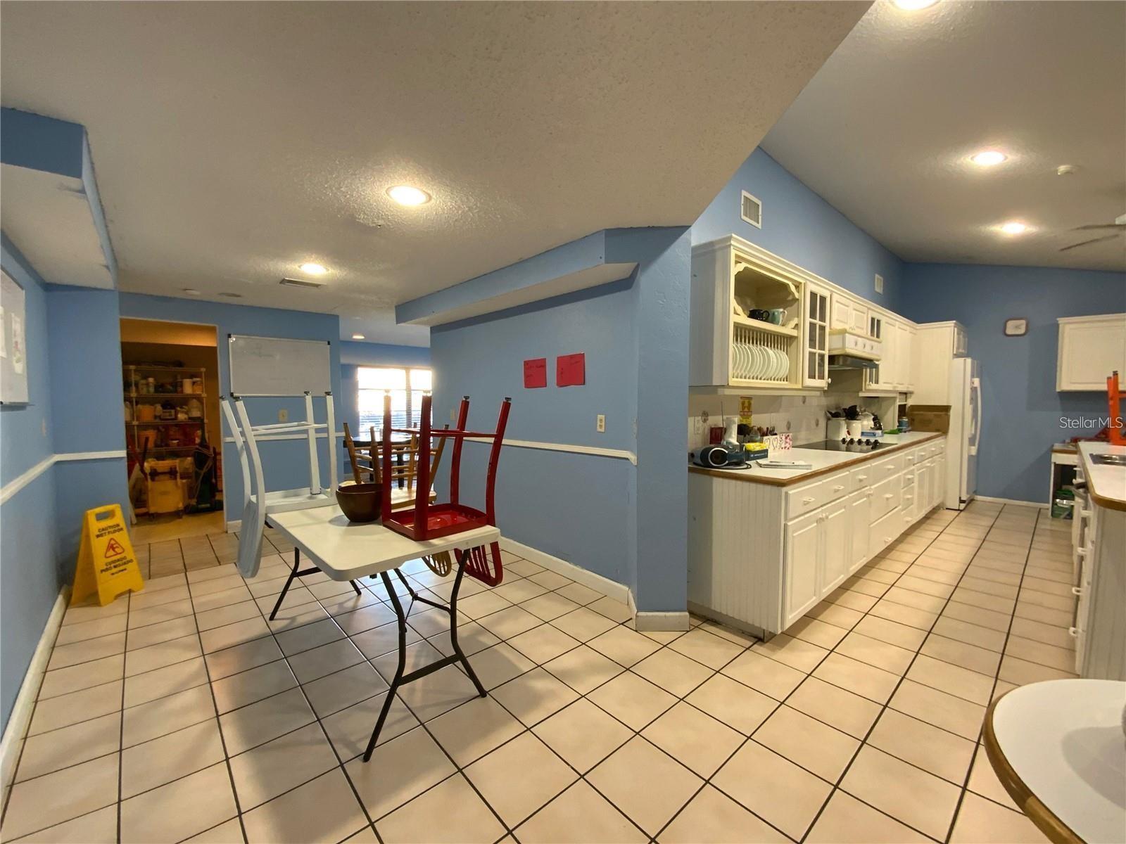 JACARANDA SQUARE - Commercial Sale