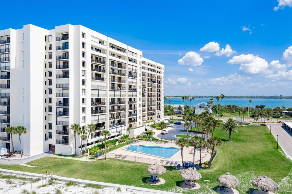 Photo of 1460 Gulf Boulevard #1205, Clearwater Beach, FL 33767 (MLS # TB8493482)