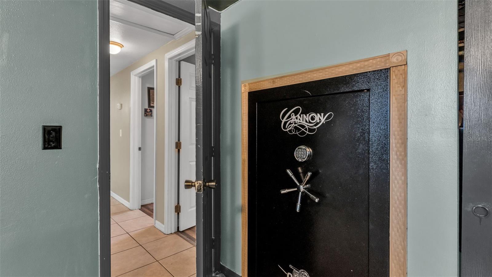 CRYSTAL HILLS - Residential