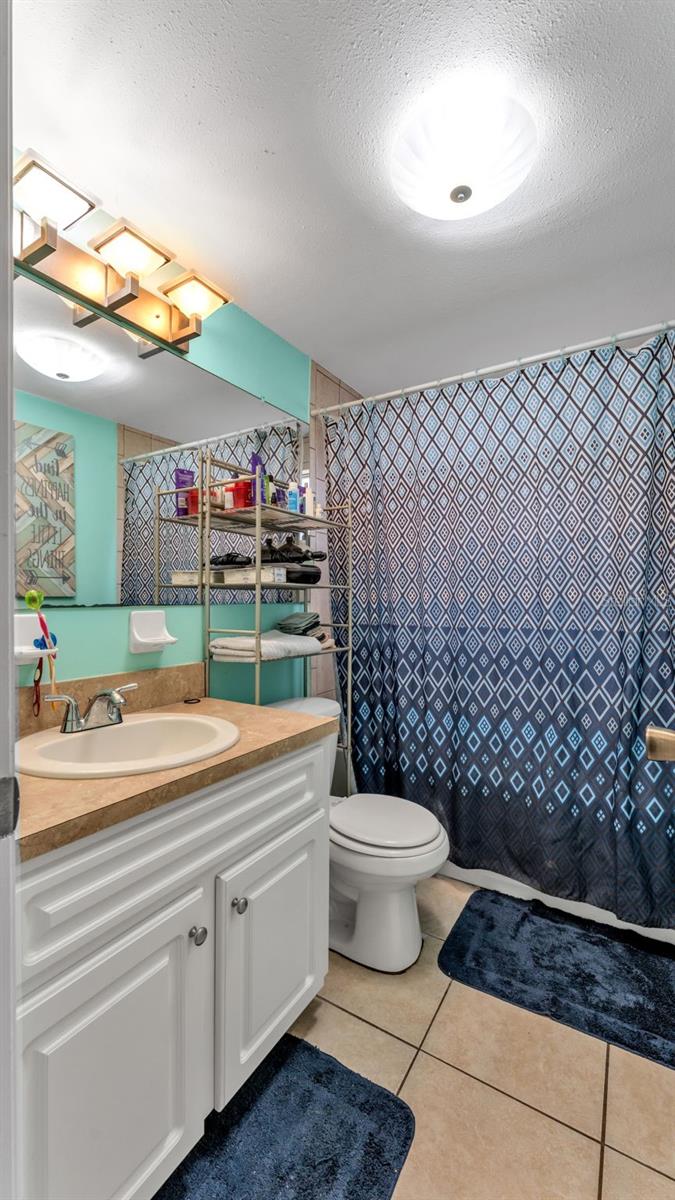 CRYSTAL HILLS - Residential