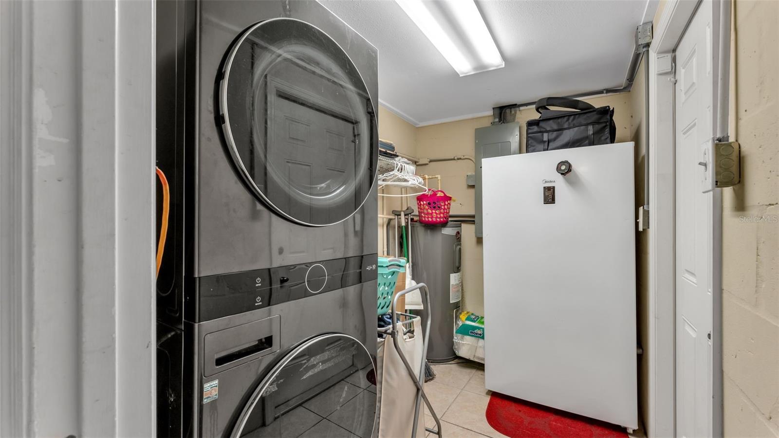 CRYSTAL HILLS - Residential