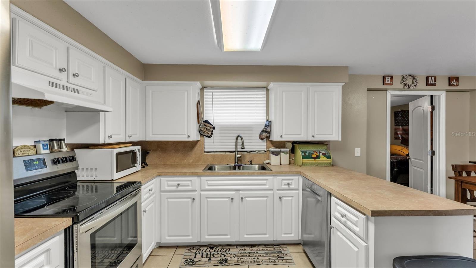 CRYSTAL HILLS - Residential