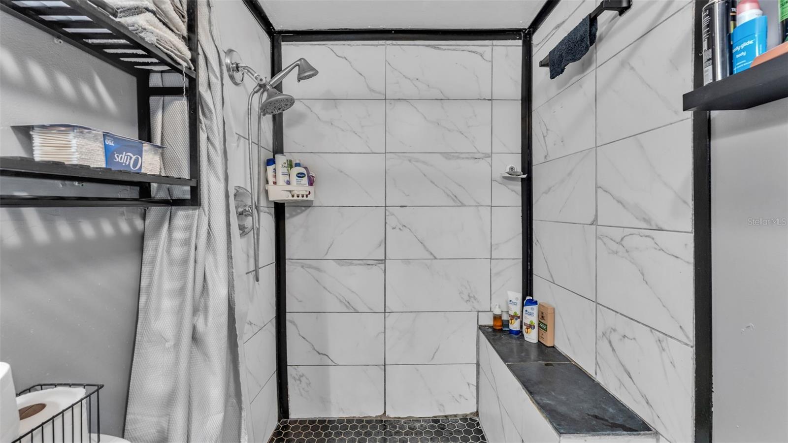 CRYSTAL HILLS - Residential