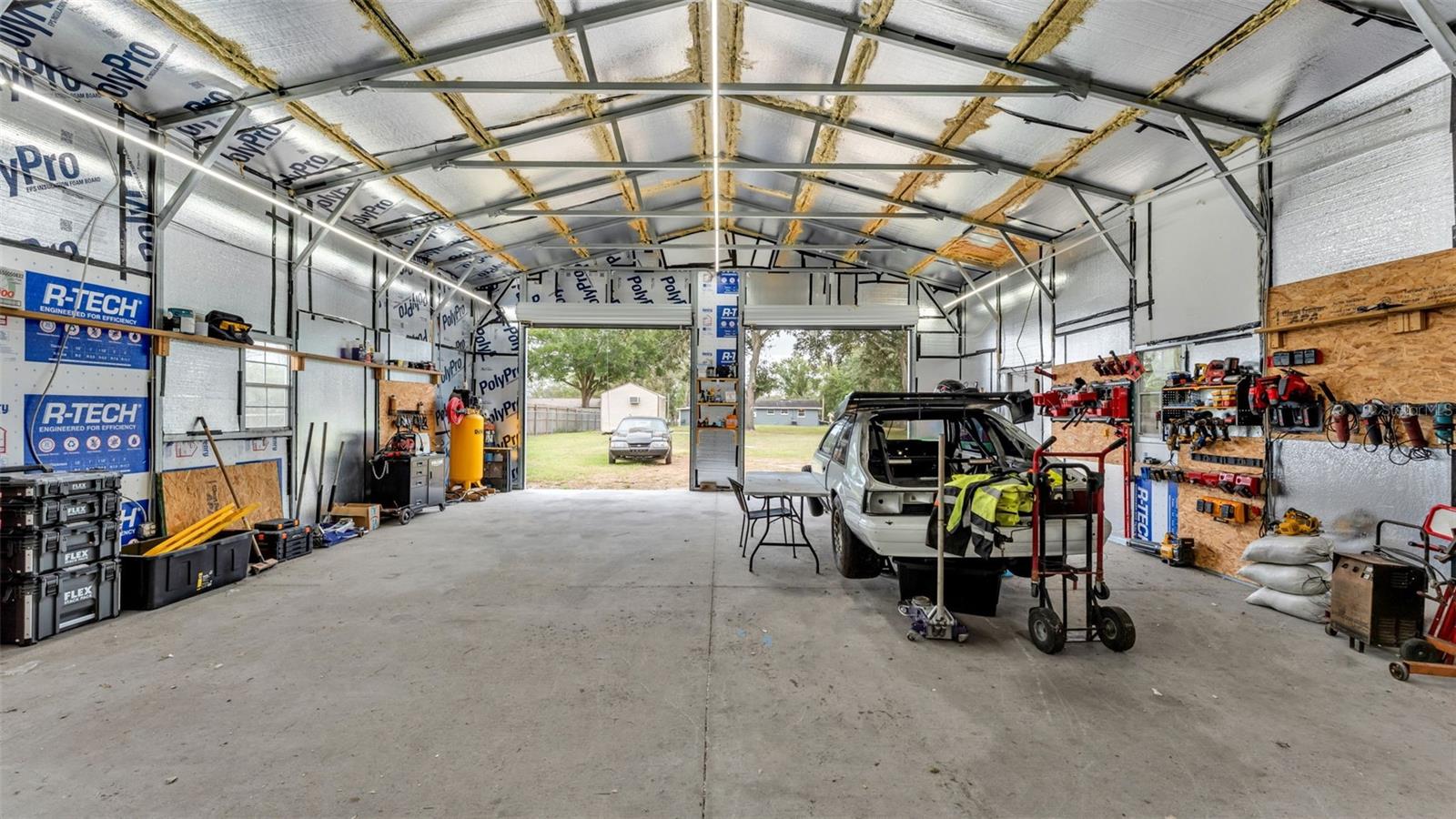 CRYSTAL HILLS - Residential