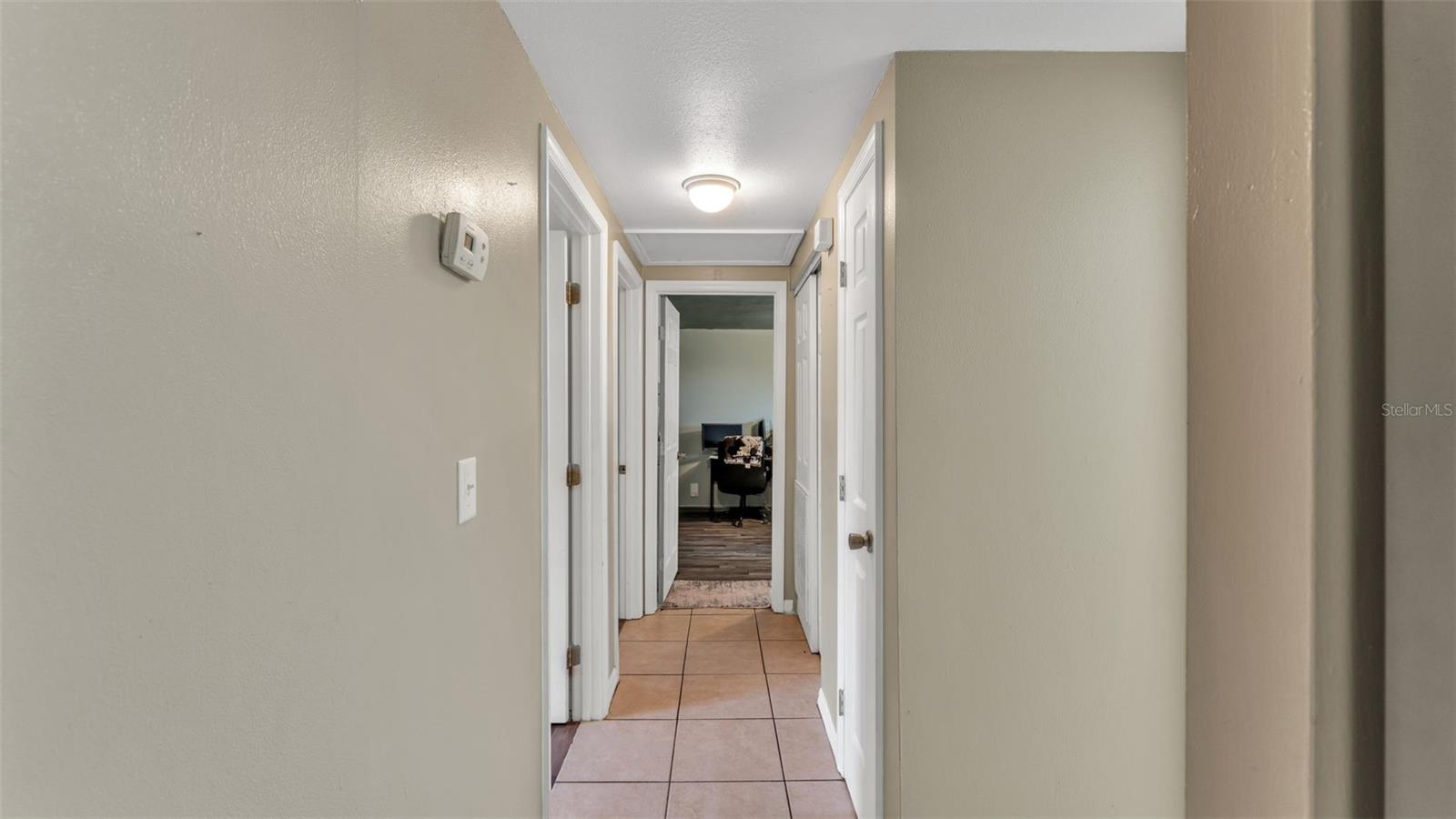 CRYSTAL HILLS - Residential