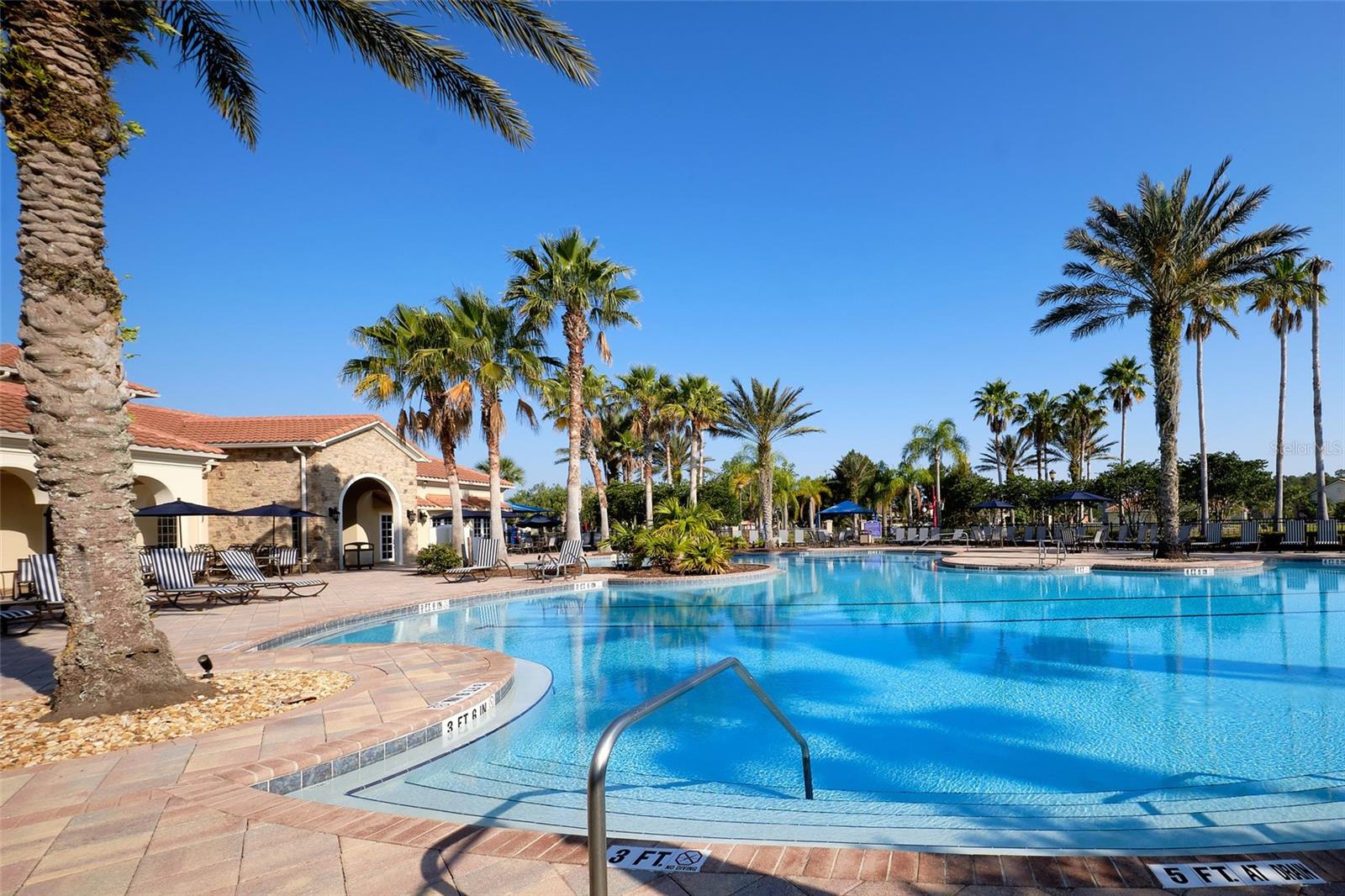 BELLALAGO PH B-2 - Residential