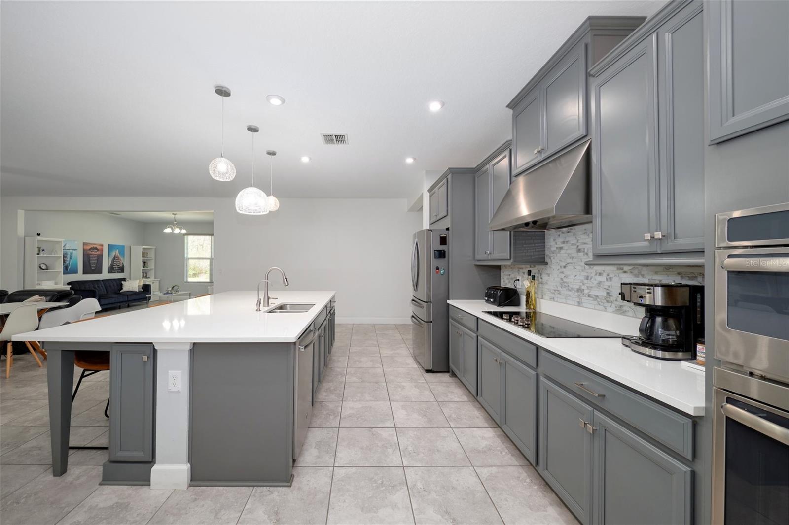 BELLALAGO PH B-2 - Residential