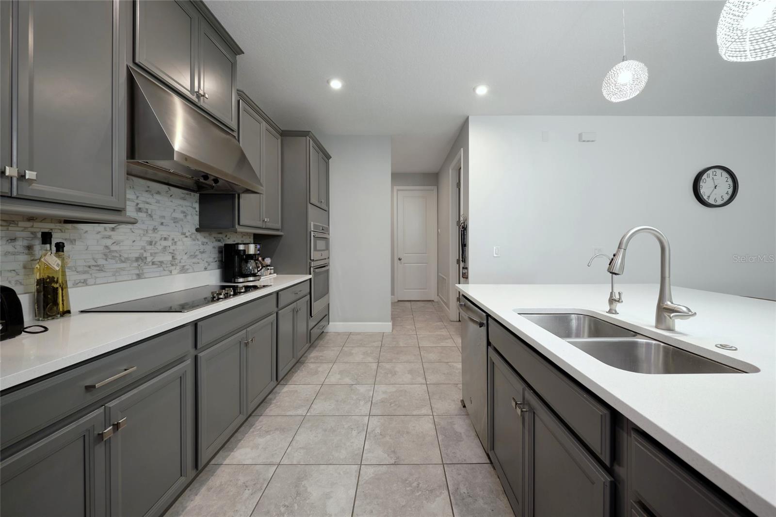 BELLALAGO PH B-2 - Residential