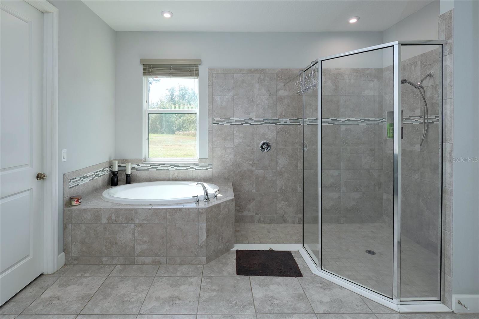 BELLALAGO PH B-2 - Residential