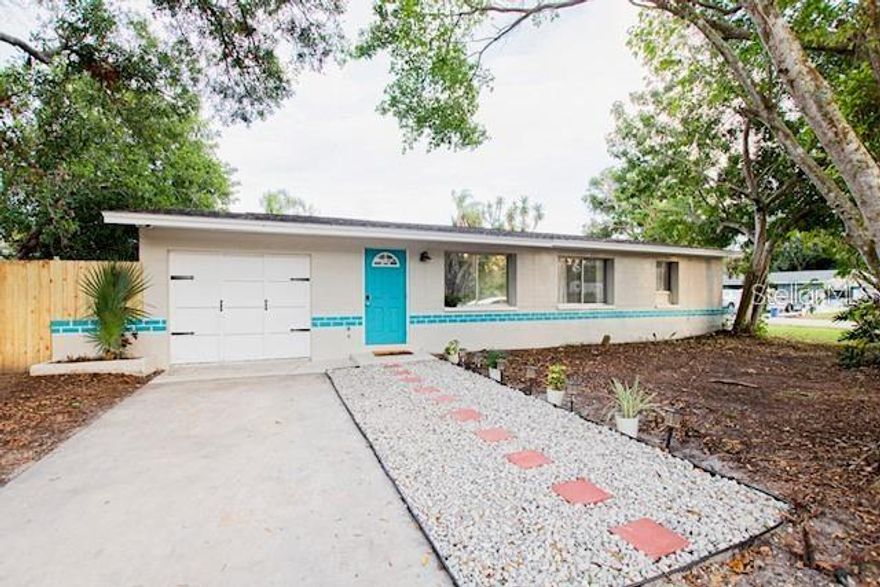 Don't miss this incredible opportunity to rent this house minutes away from Siesta Key!Welcome to your perfect coastal getaway! This beautifully maintained 3-bedroom, 1-bath home offers the ideal blend of comfort, convenience, and Florida charm. Located just a short drive from the world-renowned Siesta Key Beach, you’ll enjoy the best of beachside living while being close to shopping, dining, and entertainment.

Inside, you’ll find a bright and airy living space with natural light, and a spacious open floor plan. The kitchen features modern appliances, ample cabinet space, and a cozy dining area perfect for casual meals or entertaining guests. Each bedroom offers comfortable living with plenty of closet space. Enjoy hosting and hanging out in your private fenced in backyard.