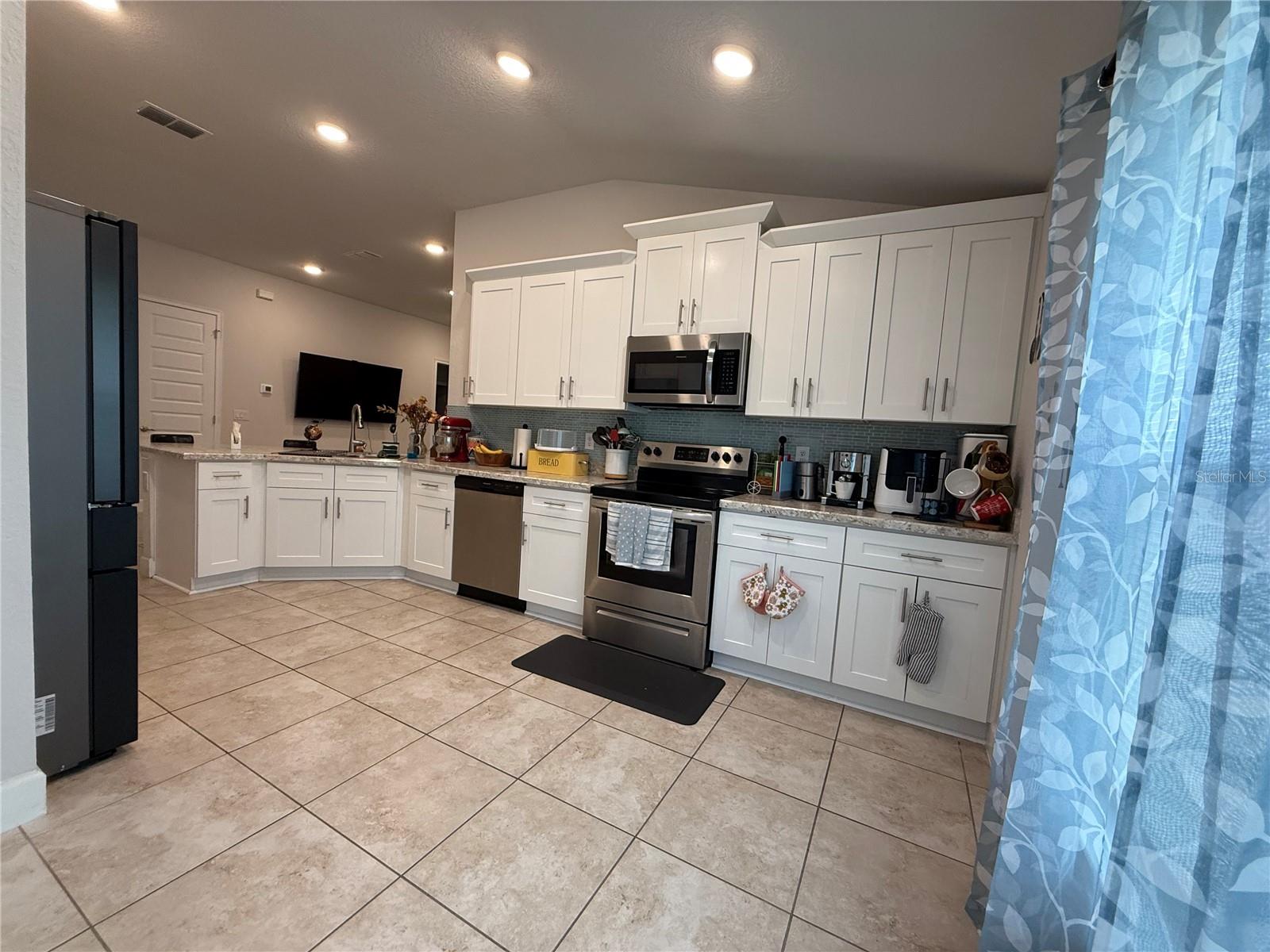 AYERSWORTH GLEN PH 4 - Residential