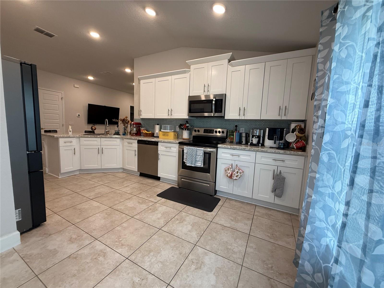 AYERSWORTH GLEN PH 4 - Residential