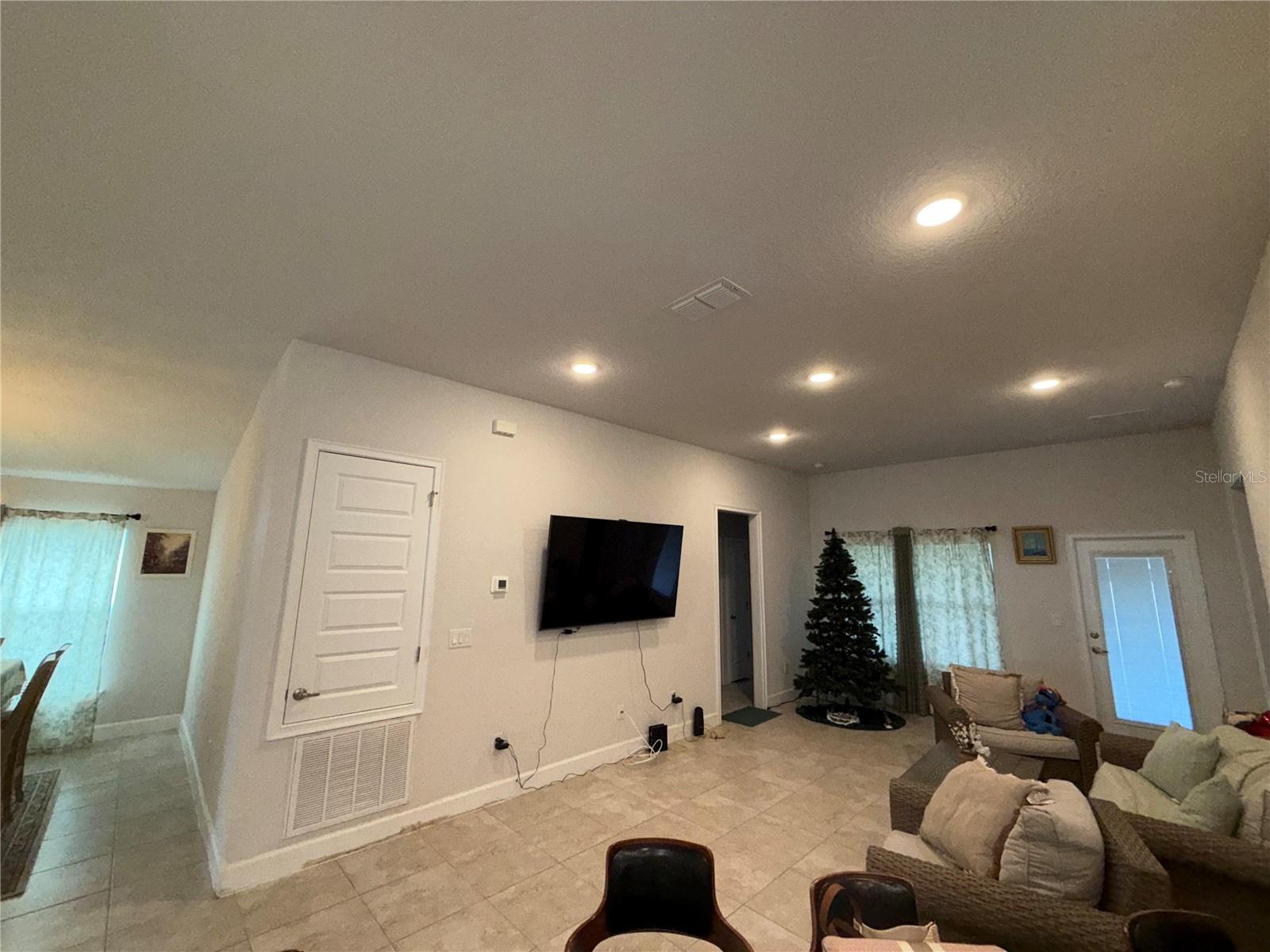 AYERSWORTH GLEN PH 4 - Residential