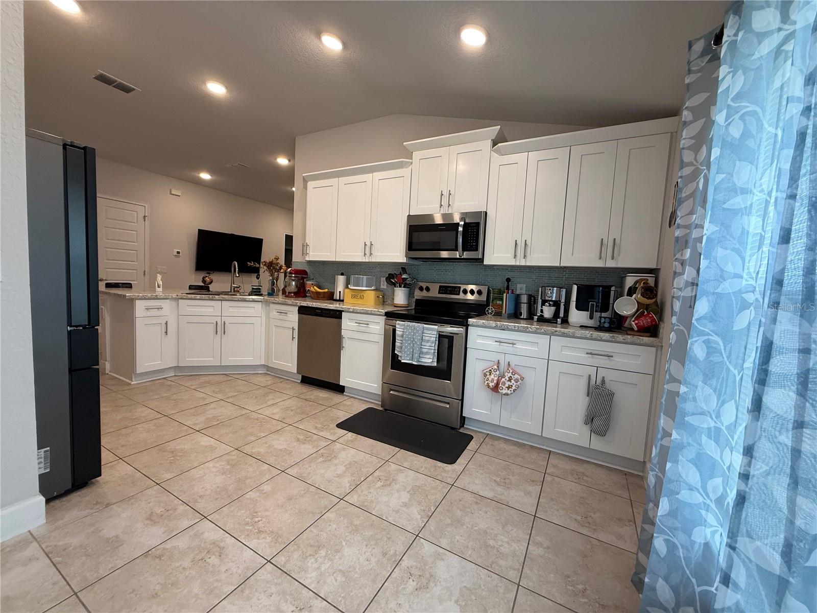 AYERSWORTH GLEN PH 4 - Residential