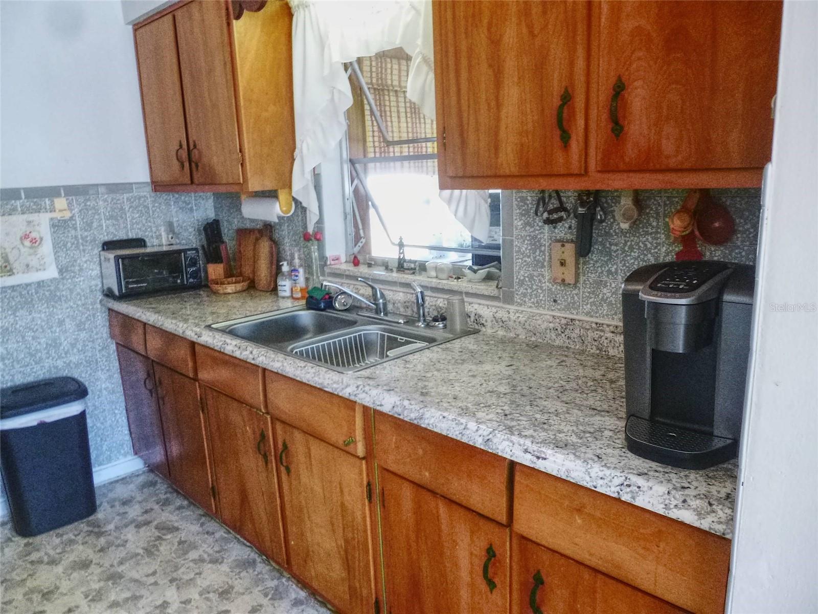 SUN RAY HOMES 1 - Residential